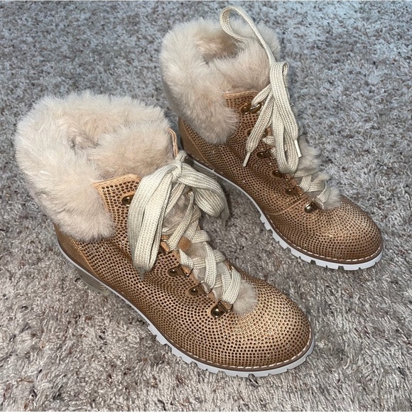Lauren Lorraine‎ faux fur Rhinestone boots NEW - Picture 2 of 10